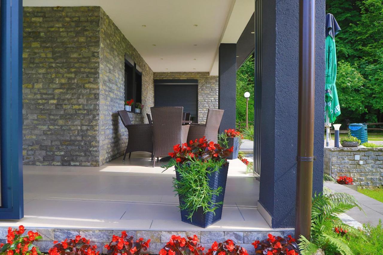 Apartments Oeneus Racic Exterior foto